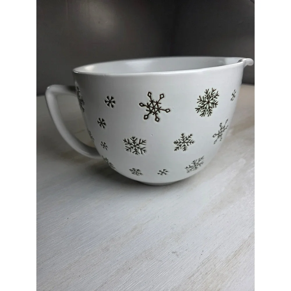 The Bake Shop Masterclass White Ceramic Snowflake Batter Bowl with Spout Handle
